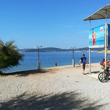 Apartament With Parking Space - 19830 Zadar