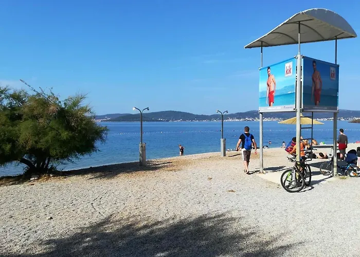 Apartment With Parking Space - 19830 Zadar